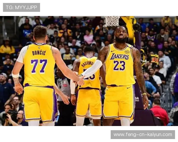 洛杉矶湖人队本赛季攻防两端表现稳定,争冠直奔目标,洛杉矶湖人队主力阵容 洛杉矶湖人队本赛季攻防两端表现稳定,争冠直奔目标,洛杉矶湖人队主力阵容